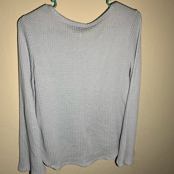 Flowy Sleeve Top - Picture 3 of 3